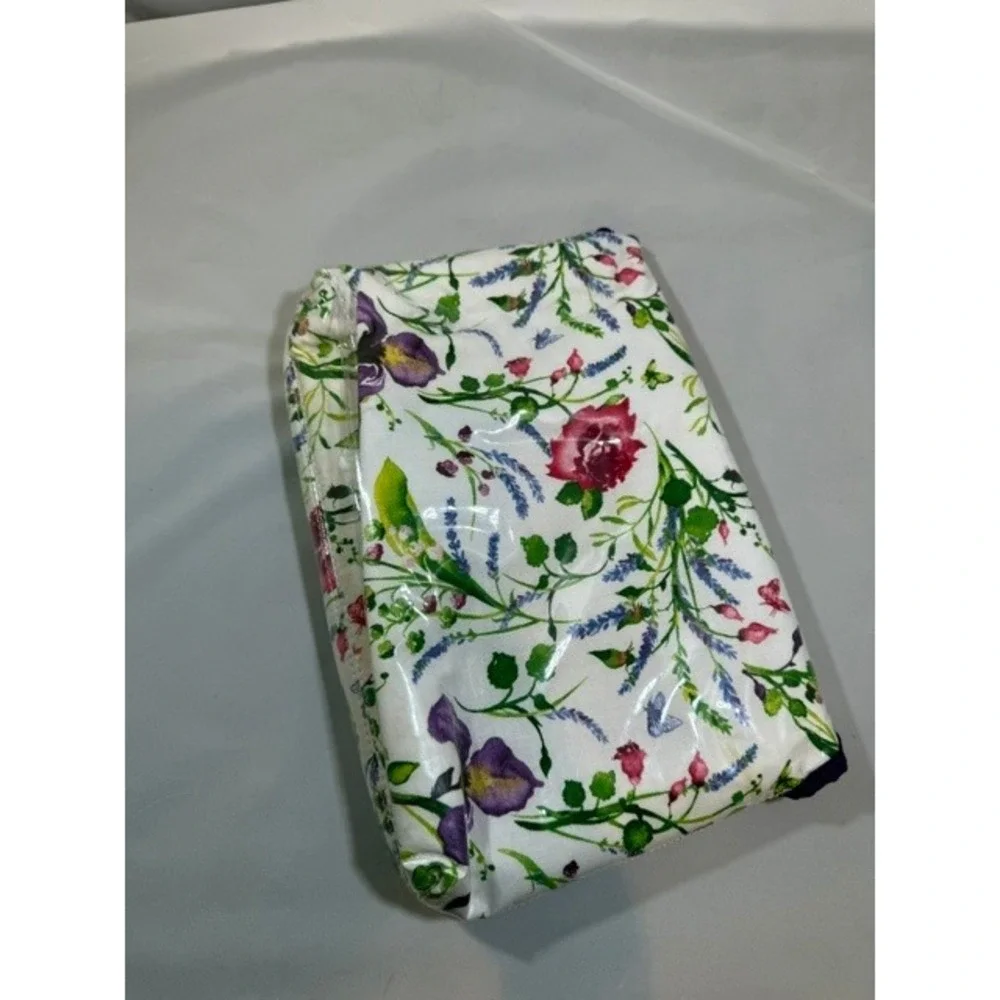 Crabtree & Evelyn Floral Garden Travel Toiletry Bag Purple Interior Mesh Pouch